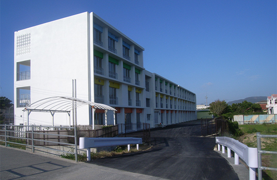 屋部小学校
